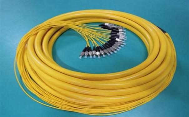 伊春市分支光缆如何选择固定连接和活动连接