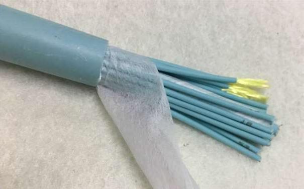 宁夏欧孚光缆厂家：室内光缆和室外光缆的区别